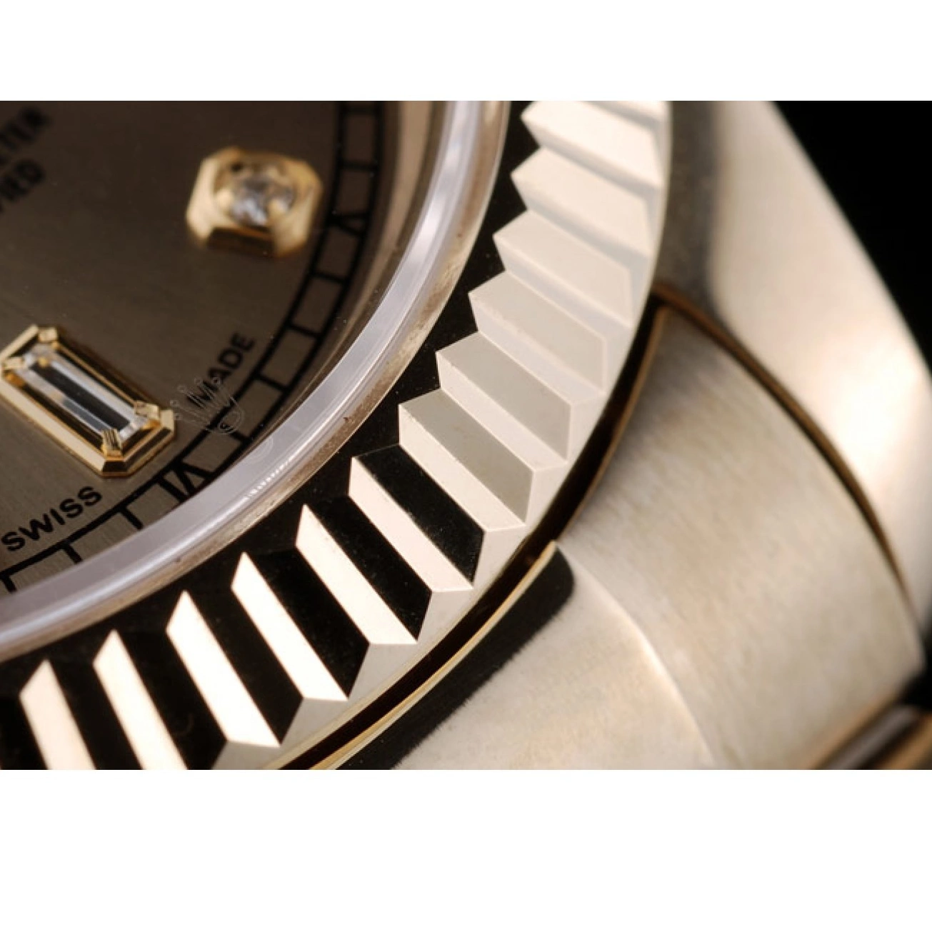 Aaa replica watch Bezel DayDate Gold Steel 41997 Gold Swiss Rolex Dial Ribbed Stainless 0518